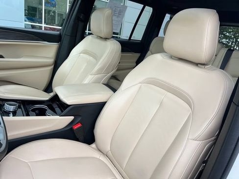 Used 2023 Jeep Grand Cherokee Limited AWD/4WD image 29