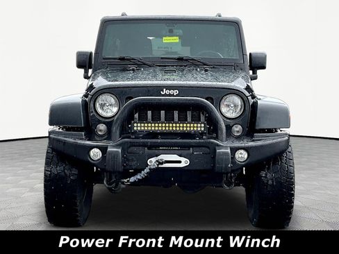 Used 2015 Jeep Wrangler Unlimited Rubicon AWD/4WD image 2