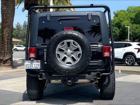 Used 2016 Jeep Wrangler Unlimited Sport w/ Quick Order Package 24S AWD/4WD image 4