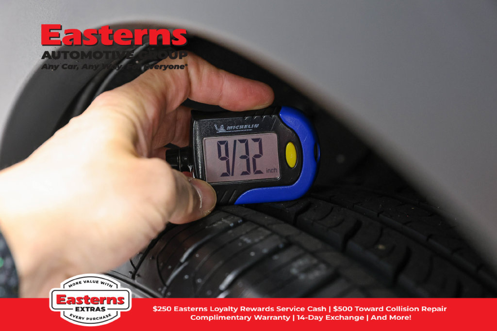 Used 2023 Subaru Solterra AWD image 28