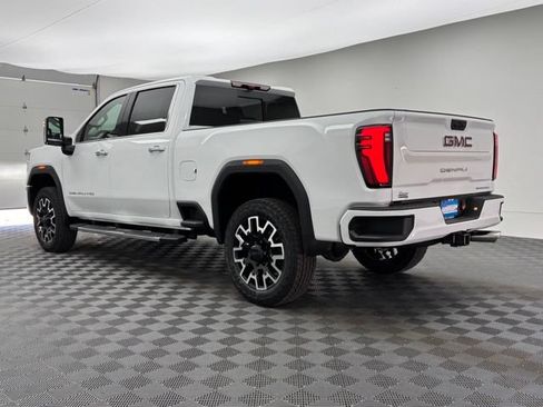 New 2026 GMC Sierra 2500 Denali w/ Denali Reserve Package AWD/4WD image 13