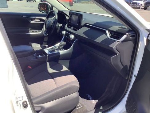 Used 2019 Toyota RAV4 XLE w/ Convenience Package AWD/4WD image 36