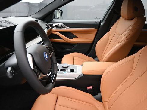 New 2026 BMW i4 eDrive40 RWD image 12