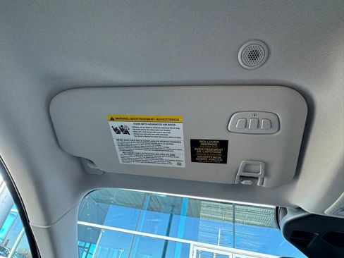 New 2025 Ford Escape SE w/ PHEV Premium Package image 25