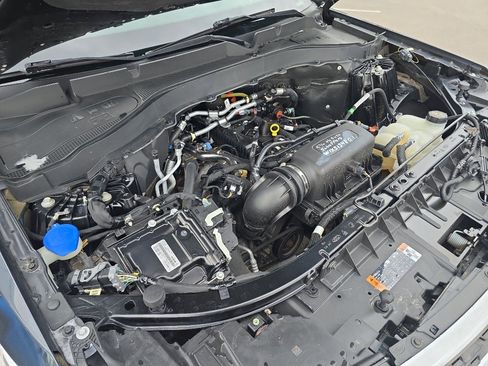 Used 2022 Ford Explorer XLT w/ Equipment Group 202A image 39