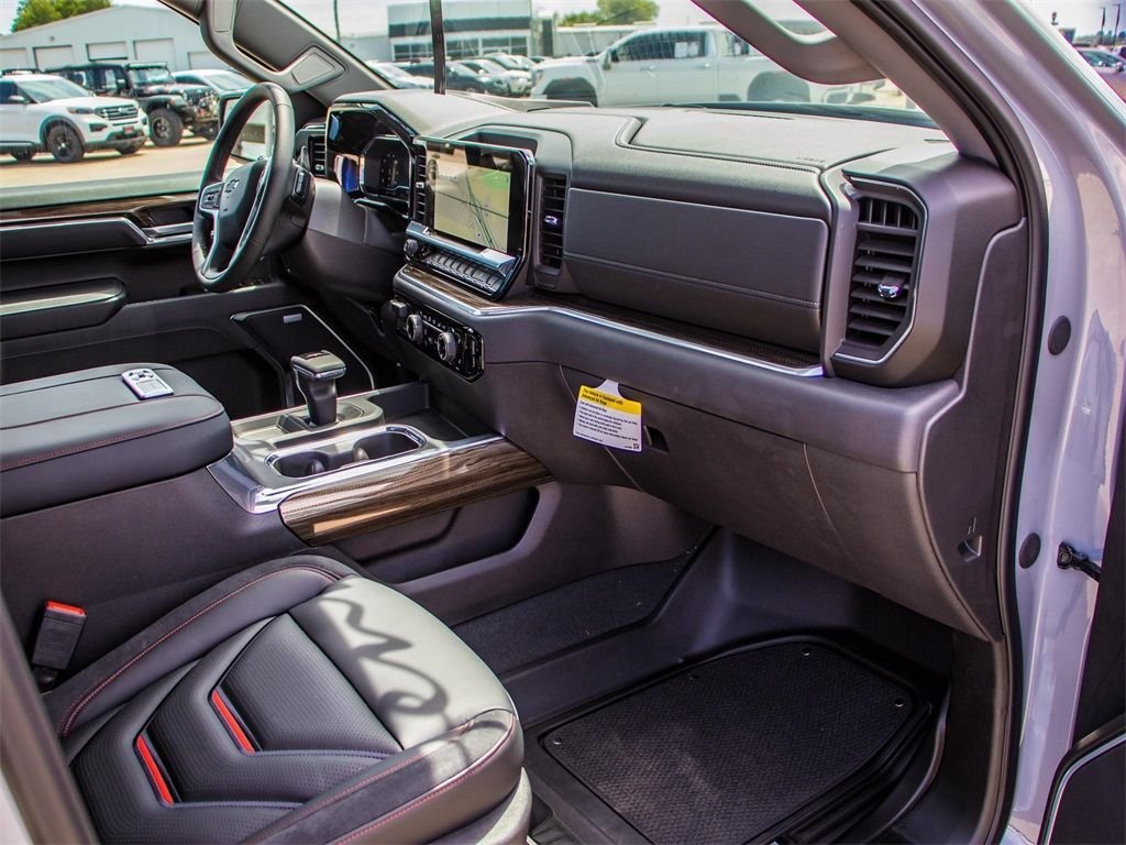 New 2025 Chevrolet Silverado 1500 RST w/ Convenience Package II AWD/4WD image 17