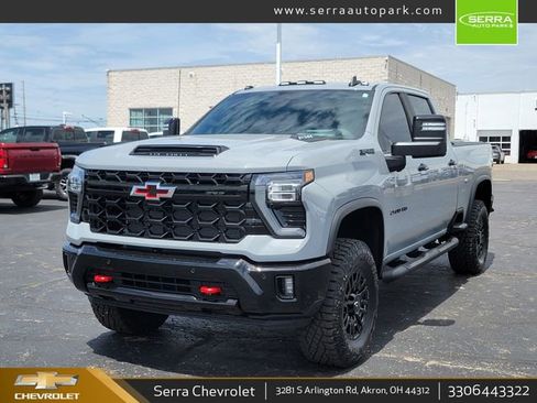 Certified 2025 Chevrolet Silverado 2500 ZR2 w/ Technology Package AWD/4WD image 1