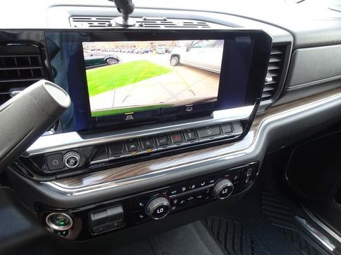 Used 2023 Chevrolet Silverado 1500 RST image 23