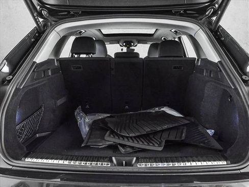 Certified 2025 Audi Q5 Prestige AWD/4WD image 6