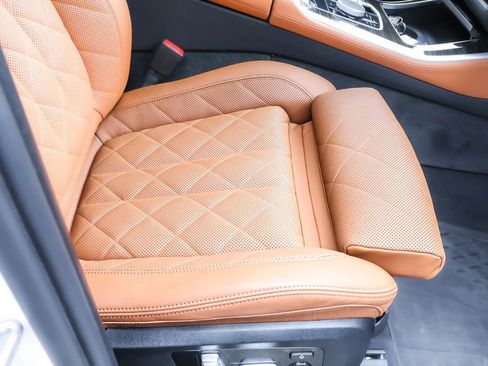 Used 2024 BMW X5 xDrive40i w/ M Sport Package image 37