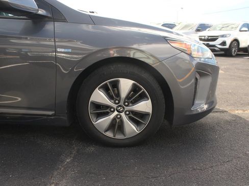 Used 2018 Hyundai Ioniq Plug-In Hybrid FWD image 9