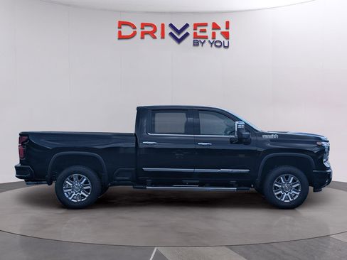 New 2026 Chevrolet Silverado 2500 High Country AWD/4WD image 6