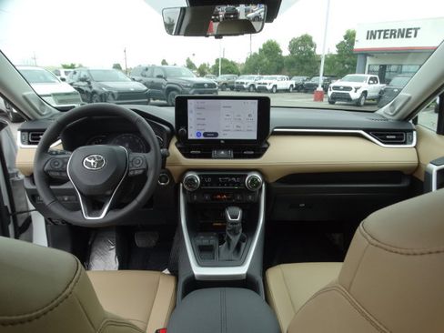New 2025 Toyota RAV4 XLE Premium image 15