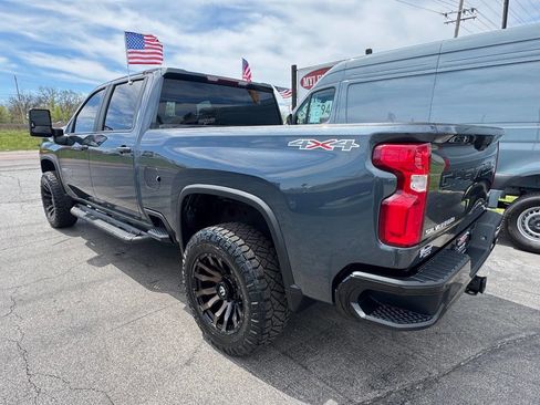 Used 2020 Chevrolet Silverado 2500 Custom w/ Custom Value Package image 7