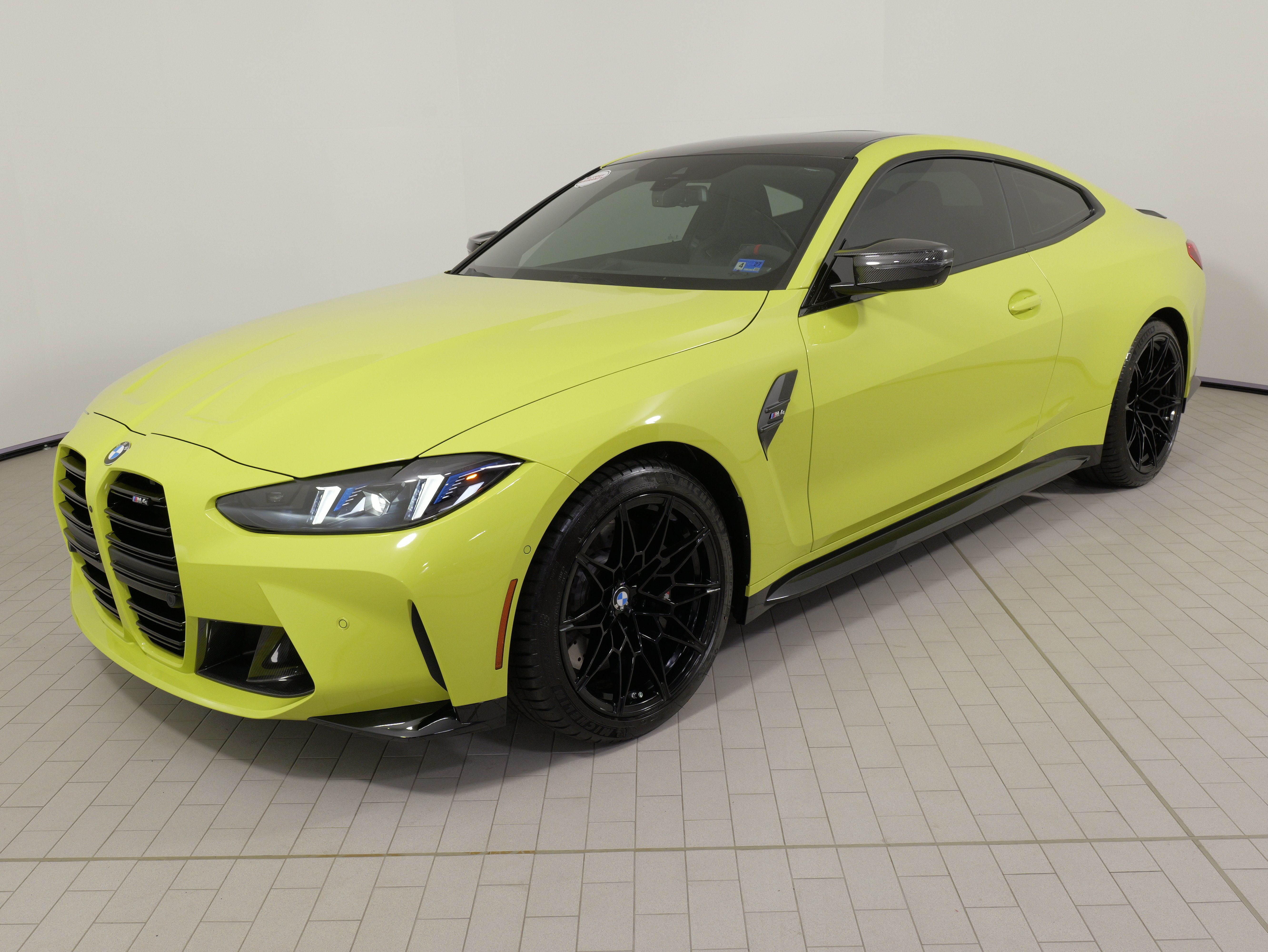 Used 2025 BMW M4 Coupe w/ M Carbon Exterior Package RWD image 3