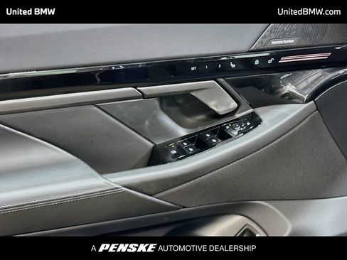 Certified 2026 BMW 530i RWD image 10