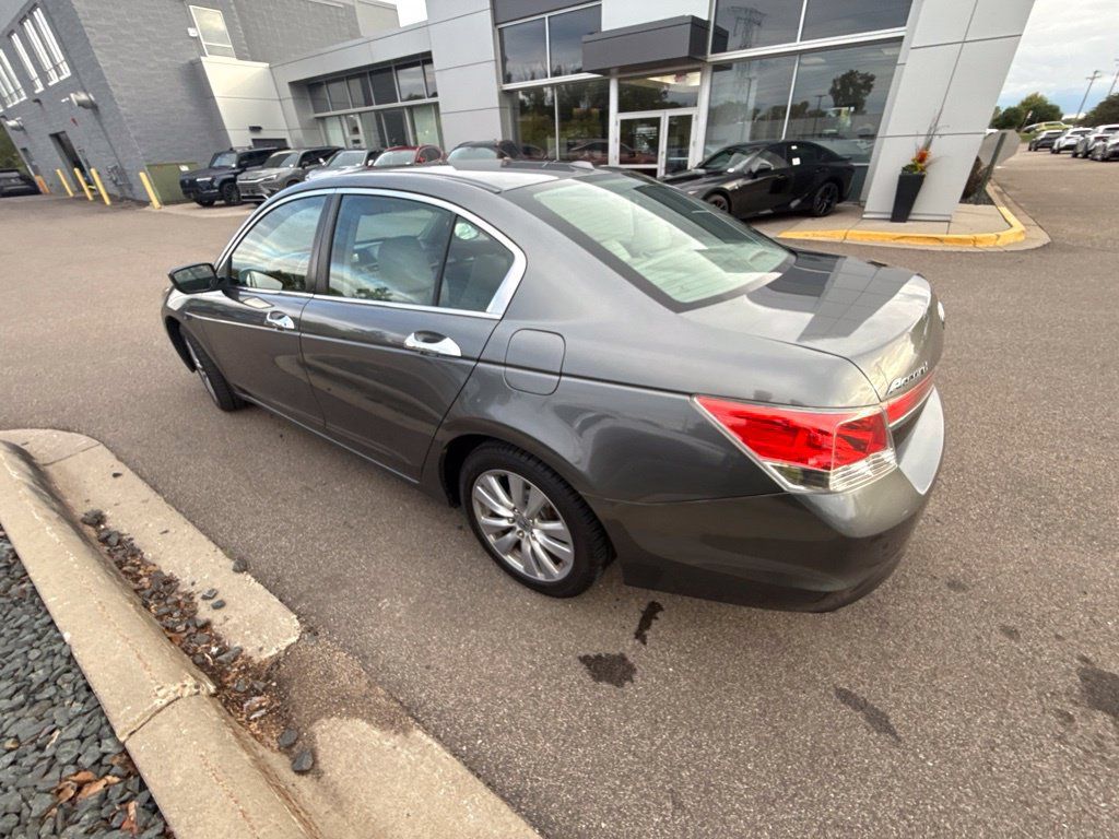 Used 2011 Honda Accord EX-L image 7