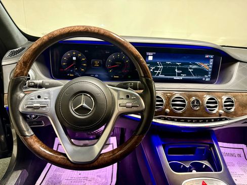 Used 2020 Mercedes-Benz S 560 4MATIC Sedan image 18