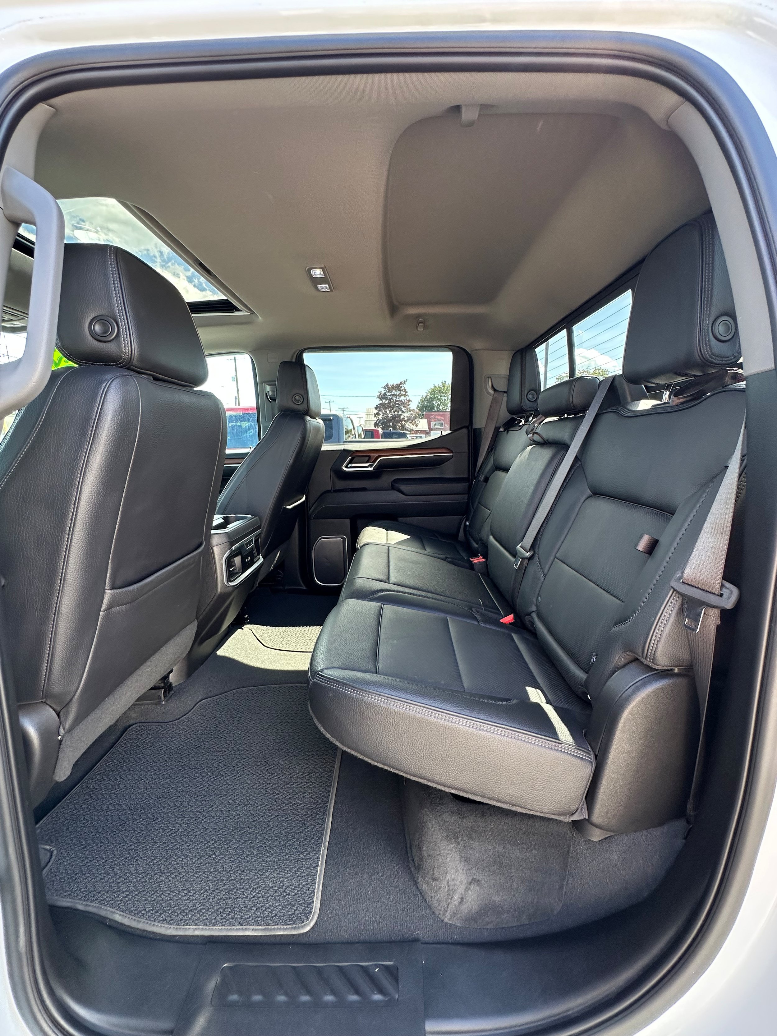 Used 2023 GMC Sierra 1500 Denali AWD/4WD image 25
