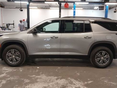 Used 2026 Chevrolet Traverse LT w/ Driver Confidence Package AWD/4WD image 40