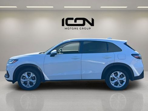 Used 2025 Honda HR-V LX image 2
