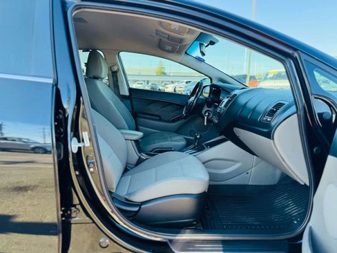 Used 2015 Kia Forte EX image 10
