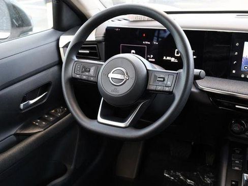 New 2026 Nissan Kicks SV w/ SV Premium Package FWD image 25
