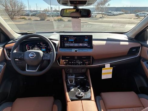 New 2026 Nissan Rogue Platinum image 14