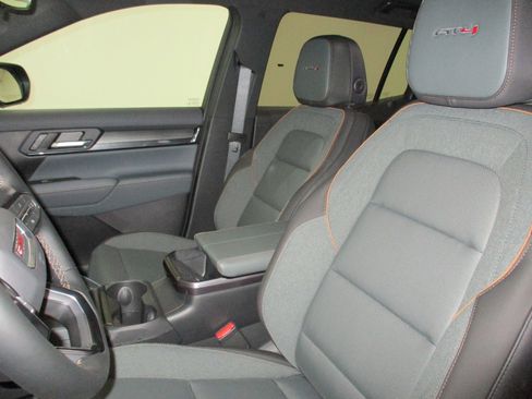 New 2026 GMC Terrain AT4 image 17