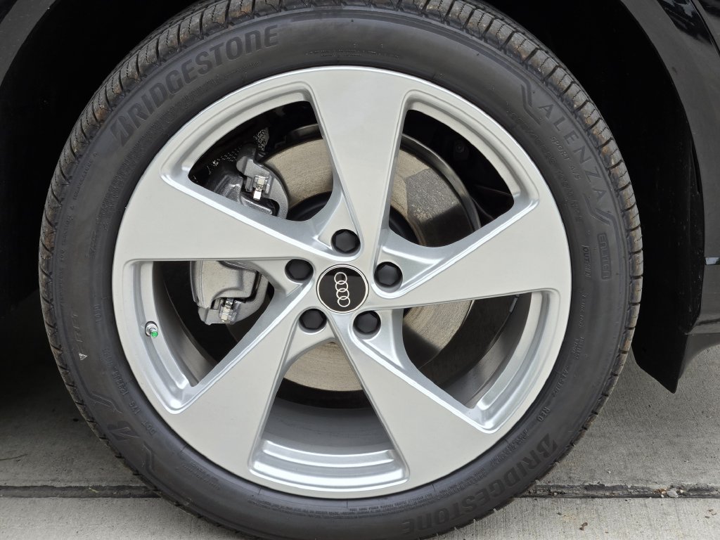 Used 2026 Audi Q5 Premium Plus w/ Premium Plus AWD/4WD image 16