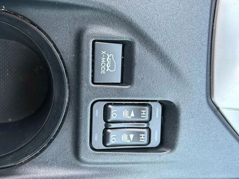 Used 2023 Subaru Crosstrek 2.0i Premium image 24