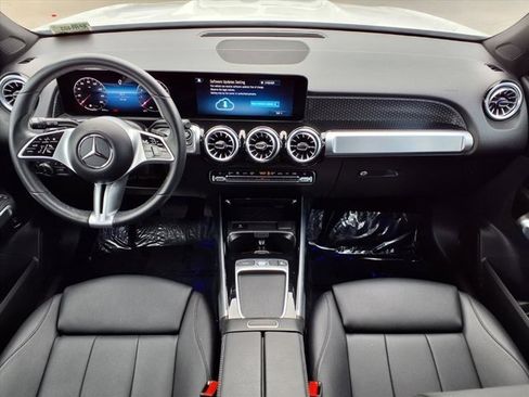 Certified 2024 Mercedes-Benz GLB 250 image 4