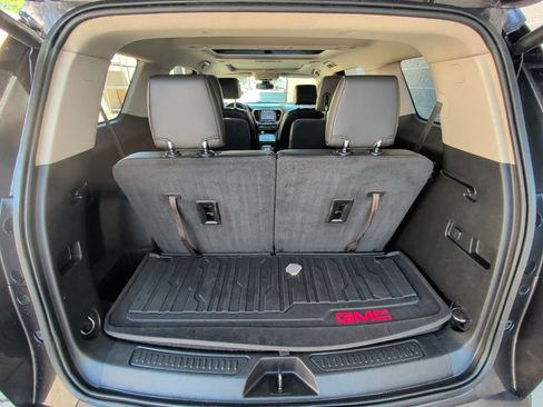 Used 2019 GMC Acadia Denali w/ Technology Package AWD/4WD image 17