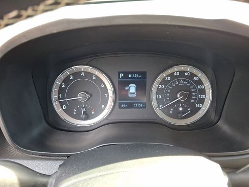 Certified 2022 Hyundai Venue Limited image 19