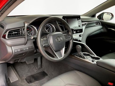 Used 2023 Toyota Camry LE image 18