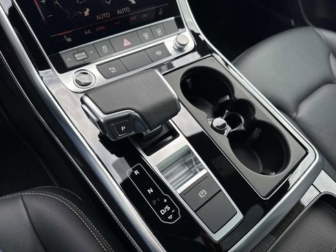 Used 2025 Audi Q7 3.0T Premium Plus image 26