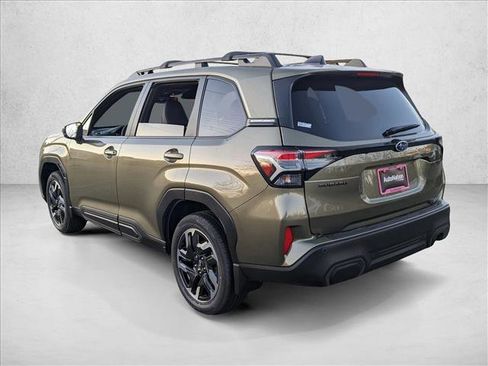 Used 2025 Subaru Forester Limited image 9