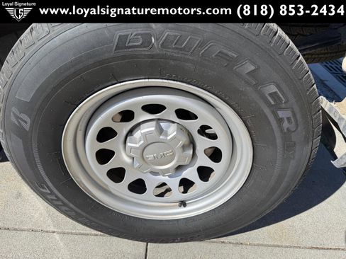 Used 2021 GMC Sierra 1500 w/ Sierra Value Package image 24