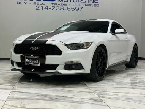Used 2017 Ford Mustang Premium image 2