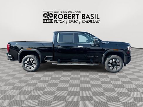 New 2026 GMC Sierra 2500 Denali w/ Denali Reserve Package AWD/4WD image 9
