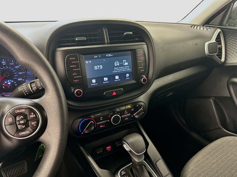 Used 2021 Kia Soul S FWD image 25