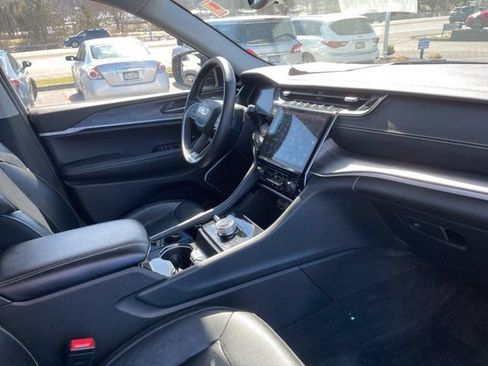 Used 2021 Jeep Grand Cherokee L Limited AWD/4WD image 8