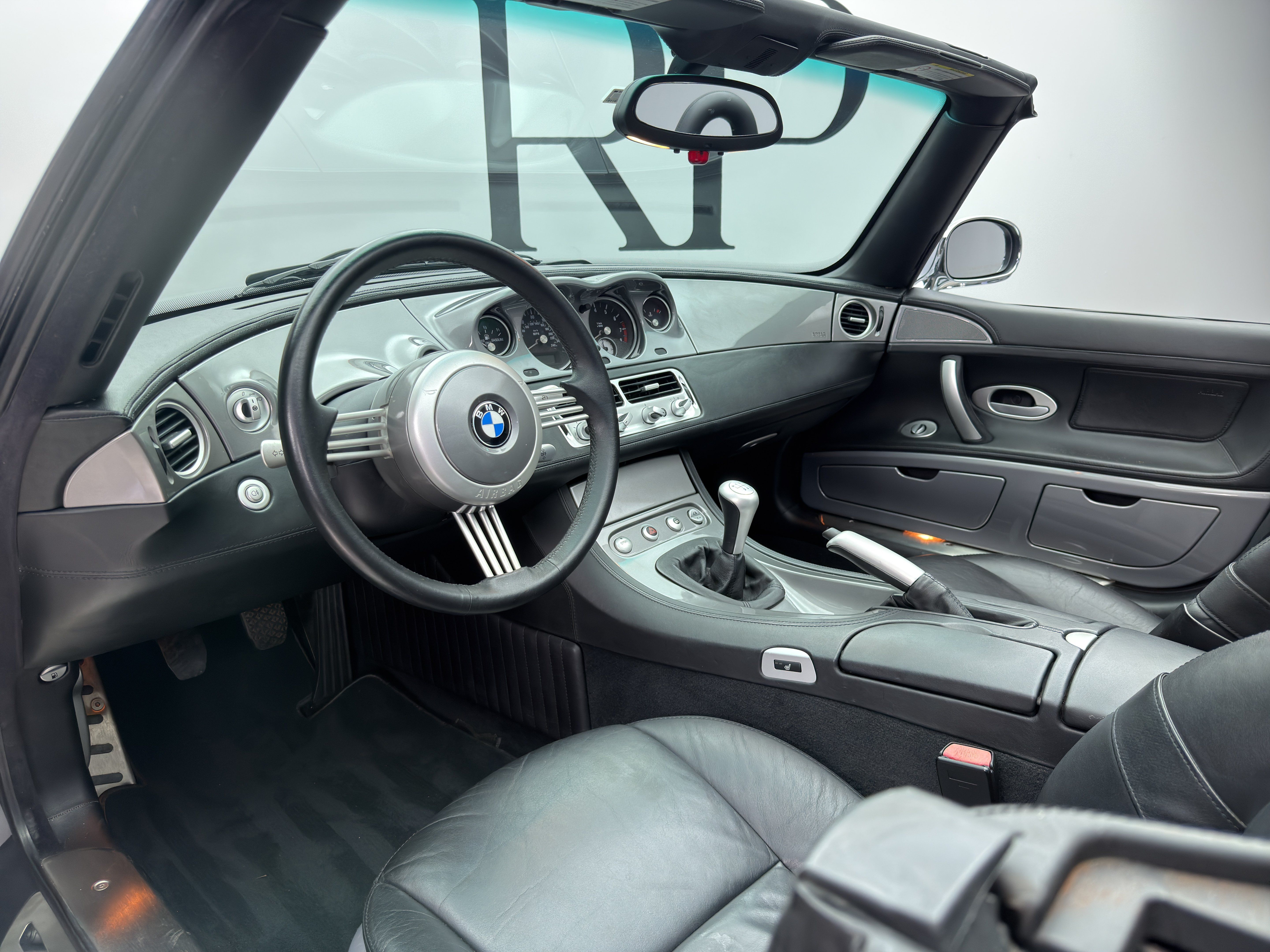 Used 2000 BMW Z8 RWD image 24
