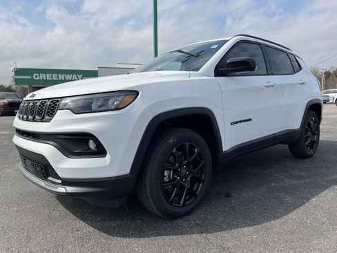 New 2026 Jeep Compass Latitude image 10