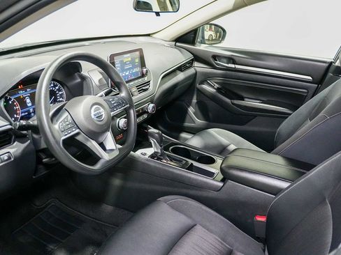 Used 2021 Nissan Altima 2.5 SV FWD image 11
