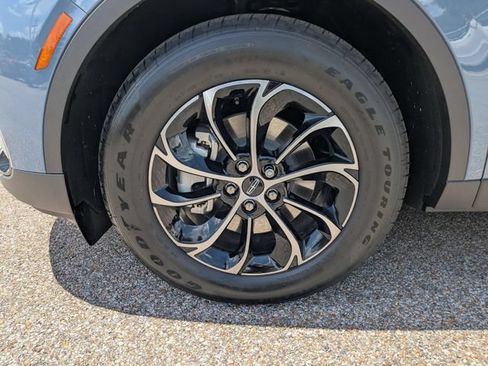 Certified 2026 Lincoln Nautilus Premier AWD/4WD image 12