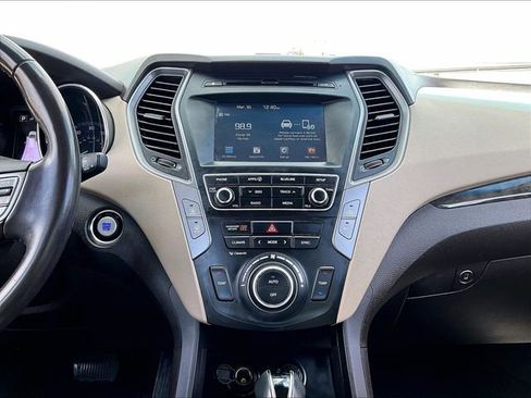 Used 2017 Hyundai Santa Fe Sport image 18