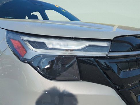 Used 2025 Subaru Forester Touring image 16