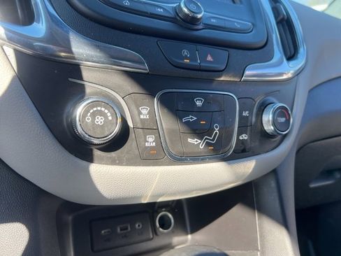 Used 2024 Chevrolet Equinox LS w/ LS Convenience Package image 8