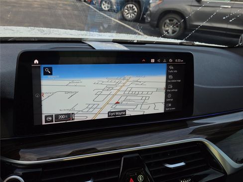 Used 2021 BMW 530i xDrive w/ Premium Package AWD/4WD image 10